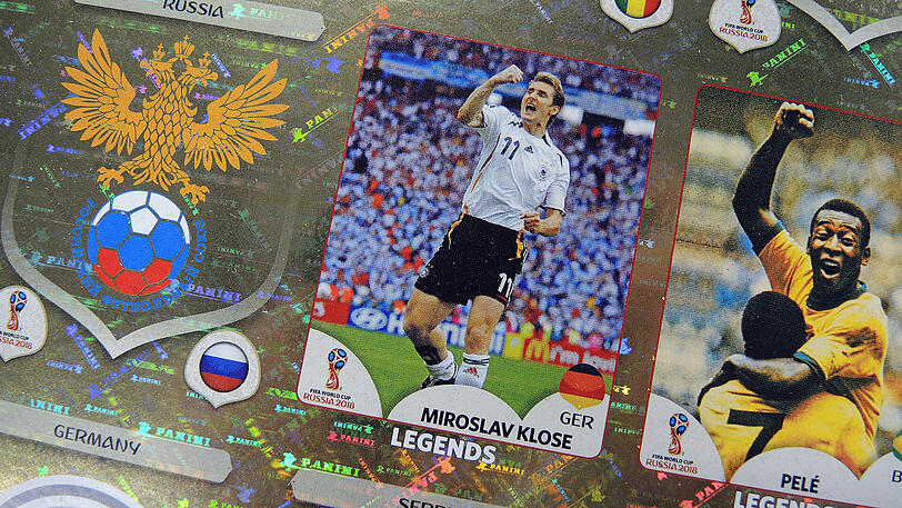 Miroslav Klose ist die deutsche Legende im neuen Panini-Heft.