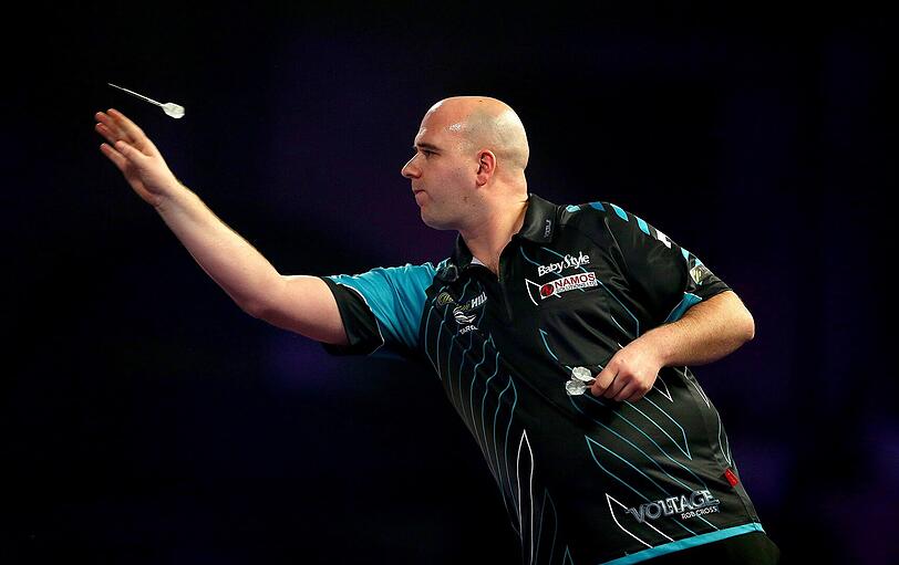 Der 27-jährige Engländer wurde im Januar Darts-Weltmeister. Am Osterwochenende (31.3. bis 2.4.) spielt er beim German Darts Grand Prix im Zenith.