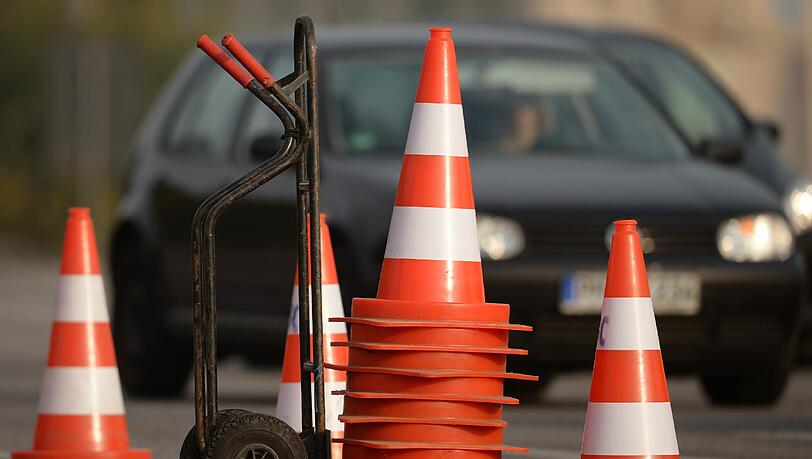Auf der Müllerstraße wird gebaut (Symbolbild). Auf der Müllerstraße wird gebaut (Symbolbild).