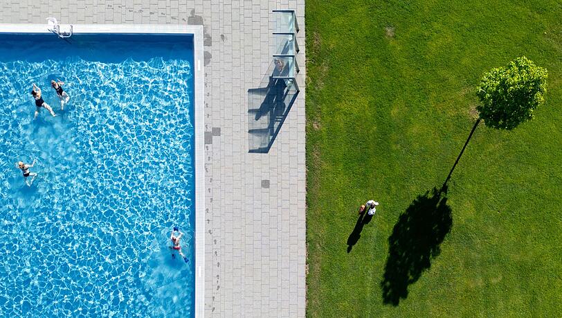 Hohe Temperaturen werden in Bayern erwartet. (Symbolbild)