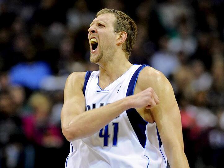 Siegtreffer in letzter Sekunde: Dirk Nowitzki.