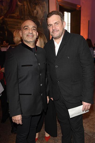 Auch sie sind am Donnerstag unter den Preisträgern: Der Kabarettist Django Asül und „Eberhofer“-Darsteller Sebastian Bezzel.