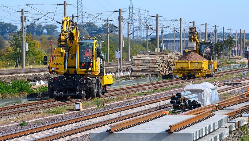 Rechnungshof rügt Bahn-Sanierungen. Rechnungshof rügt Bahn-Sanierungen.