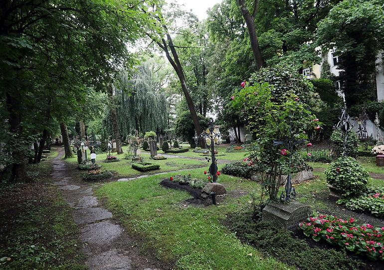 Idyllische Ruhestätte: Der Winthirfriedhof in Neuhausen