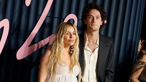 Sienna Miller erwartet ihr zweites Kind mit Oli Green.