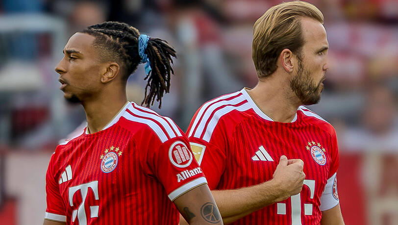 Harry Kane und Michael Olise lieferten sich nach dem Pokalspiel gegen Magdeburg in den Katakomben der Allianz Arena noch zwei Partien Schach gegen einen Internationalen Meister. Harry Kane und Michael Olise lieferten sich nach dem Pokalspiel gegen Magdeburg in den Katakomben der Allianz Arena noch zwei Partien Schach gegen einen Internationalen Meister.