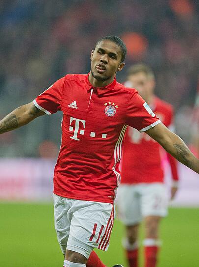 Douglas Costa: Note 5 - Wegen Ribérys Muskelverletzung hat der Brasilianer seinen Platz erstmal sicher. Doch so nervös und uninspiriert wie gegen Schalke hat man Costa selten gesehen. Ihm misslangen die einfachsten Pässe.