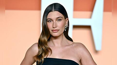 Hailey Bieber wurde vor einem Jahr erstmals Mama.