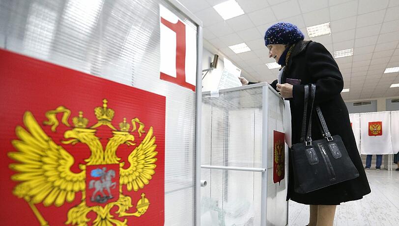Nach offiziellen Angaben waren bei der Wahl 111 Millionen Menschen wahlberechtigt. Foto: Maxim Shipenkov Nach offiziellen Angaben waren bei der Wahl 111 Millionen Menschen wahlberechtigt. Foto: Maxim Shipenkov