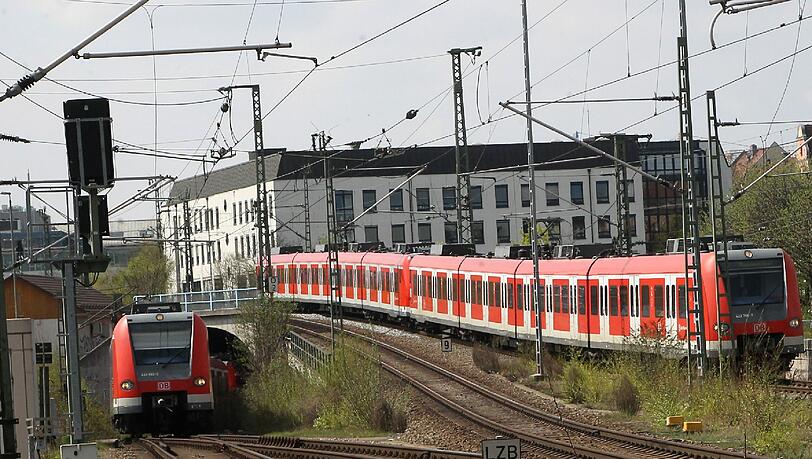 Die Stammstrecke kommt am Ostbahnhof wieder an die Oberfläche.