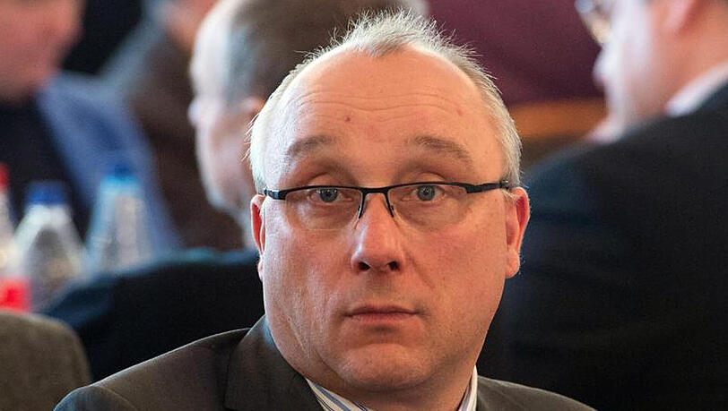 Jens Maier, Richter am Landgericht Dresden ist Bundestagskandidat der AfD. Jens Maier, Richter am Landgericht Dresden ist Bundestagskandidat der AfD.