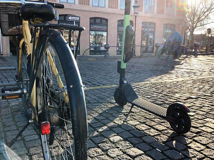 In anderen europäischen Ländern - wie hier in Dänemarks Hauptstadt Kopenhagen - sind "E-Scooter" bereits zugelassen.