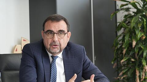 "Wenn Gesundheitspolitik jetzt vom Bundesfinanzminister gemacht wird, können wir uns den Bundesgesundheitsminister sparen", sagt Klaus Holetschek im Gespräch mit der AZ.