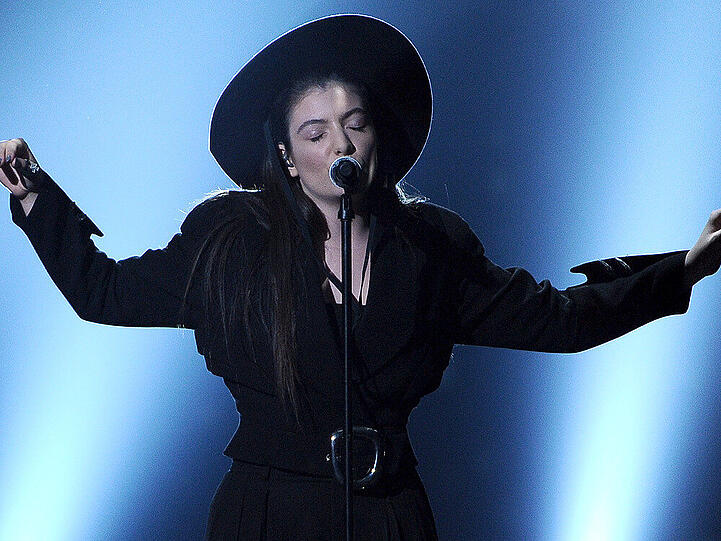 Lorde: Singen kann sie, mit den Vergleichen hat sie es nicht so