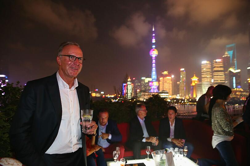 Die Bayern-Stars haben Spaß - über den Dächern von Shanghai. Die Bilder der AUDI Night