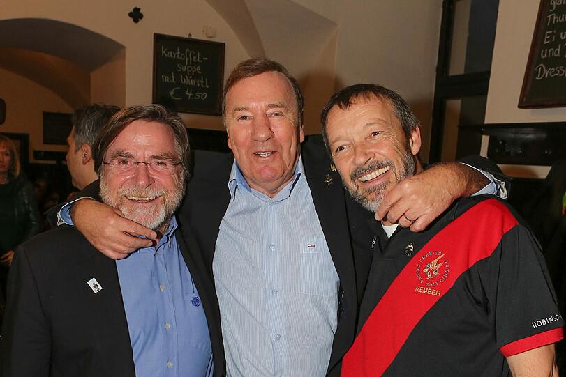Gastgeber Frank Fleschenberg (M.) mit Michael Roll (r.) und Elmar Wepper.
