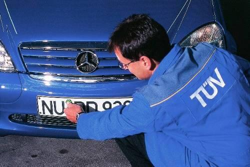 Wenn man's eilig hat hilft scheinbar diese verrückte Ausrede: "Ich brauch' den TÜV aber jetzt, mein Kurzzeitkennzeichen läuft ab."