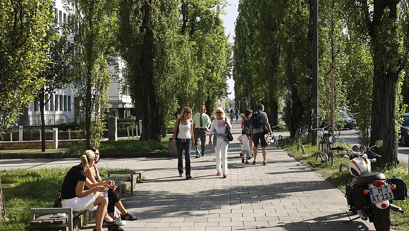 ... oder vielleicht weiter nördlich an der Leopoldstraße? ... oder vielleicht weiter nördlich an der Leopoldstraße?