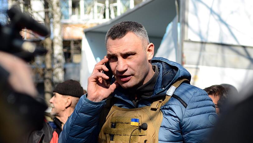 Kiews Bürgermeister Vitali Klitschko ruft die westlichen Verbündeten zu weiteren Waffenlieferungen für die Ukraine auf.