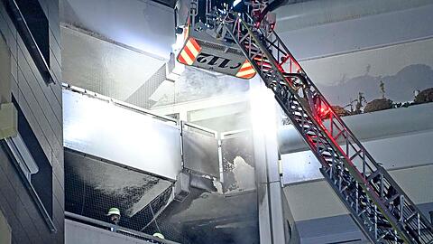 01.01.26Peschelanger, M&uuml;nchen-NeuperlachBrand in Hochhaus in der SylvesternachtFoto: Thomas Gaulke, 81669 M&uuml;nchen; Tel: 0172/8606334