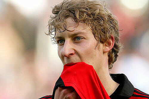 Der Leverkusener Stefan Kießling nach seinem Eigentor.