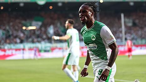 Noel Futkeu zeigt, warum er Torsch&uuml;tzenk&ouml;nig der 2. Bundesliga ist.