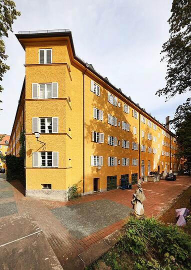 Typisch Borstei, nichts wirkt hier einförmig oder langweilig. Hier ein Bügeleisenhaus.