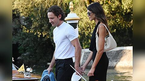 Kaia Gerber und Lewis Pullman im vergangenen Jahr in Venedig.