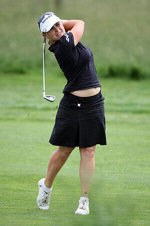 Nummer 03: Martina Eberl (Golf): Die Comeback-Mama. 18 Monate lang war sie wegen Baby-Pause raus aus dem Golf-Zirkus. Nun hat die 30-Jährige wieder ihr Comeback gegeben, scheiterte jedoch zuletzt bei den Dubai Ladies Masters knapp am Cut.