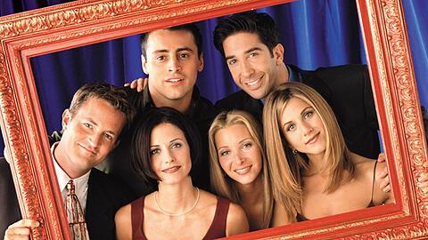 Matthew Perry (l.) in "Friends" mit Matt LeBlanc, David Schwimmer, Courteney Cox, Lisa Kudrow und Jennifer Aniston.