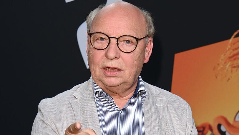 Hans-Joachim Heist (77) d&uuml;rfte vielen durch seine Rolle als Gernot Hassknecht aus der Satiresendung "heute-show" bekannt sein. In dem neuen ZDF-Film "Die Abr&auml;umer" (am Mittwoch, 26. August, um 21.45 Uhr bei ZDFneo) spielt er nun einen &auml;lteren Herrn, der mit einem Schicksalsschlag zu k&auml;mpfen hat.