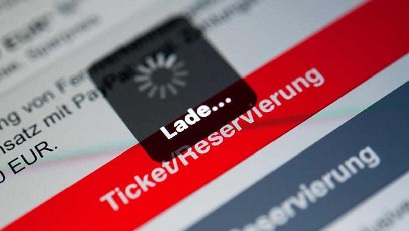 Die Bahn k&auml;mpfte erneut mit einer IT-St&ouml;rung. (Symbolbild)