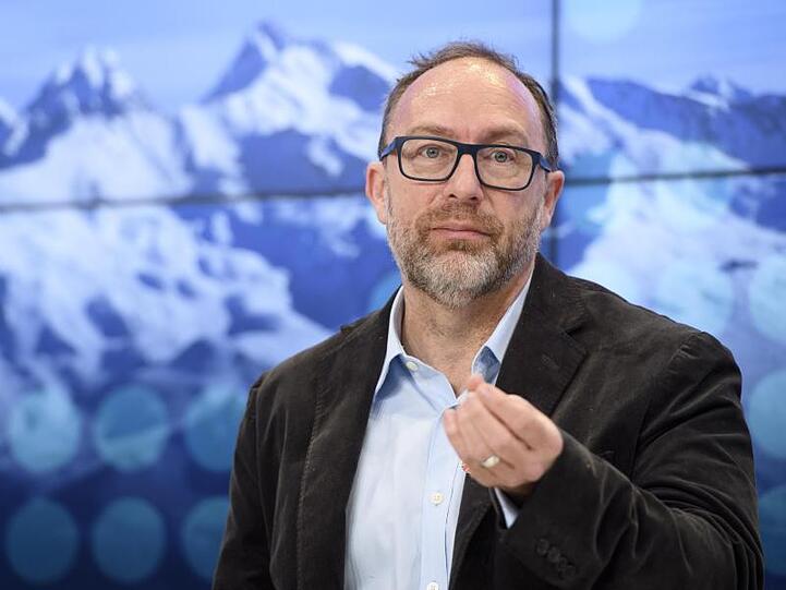 Wikipedia-Gründer Jimmy Wales plant ein eigenes soziales Netzwerk ohne personalisierte Werbung.