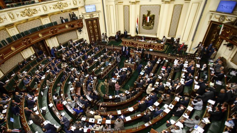 Eine Zwei-Drittel-Mehrheit des Parlaments stimmte für Verfassungsänderungen, die dem Präsidenten Abdel Fattah al-Sisi mehr Macht verleihen. Eine Zwei-Drittel-Mehrheit des Parlaments stimmte für Verfassungsänderungen, die dem Präsidenten Abdel Fattah al-Sisi mehr Macht verleihen.