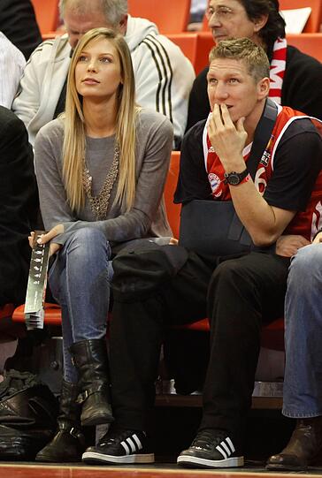Beim Basketball, auf der Wiesn: So schön ist Sarah Brandner