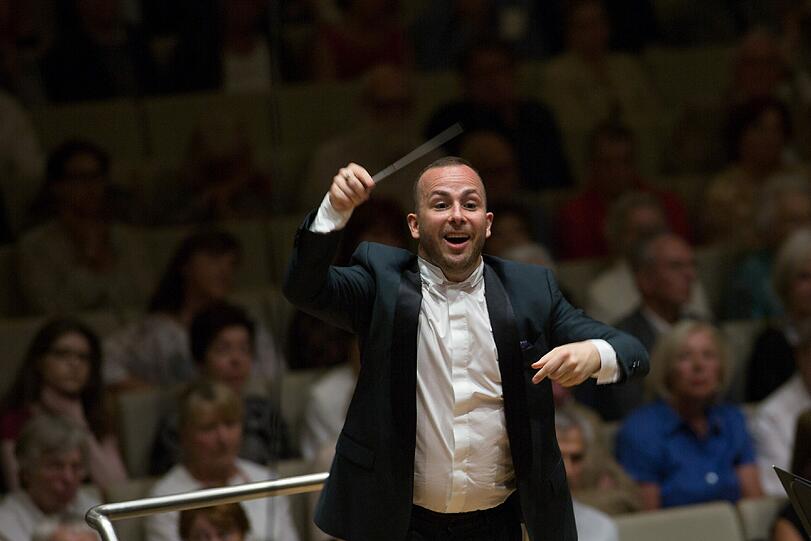 Yannick Nézet-Séguin dirigiert im Herkulessaal.