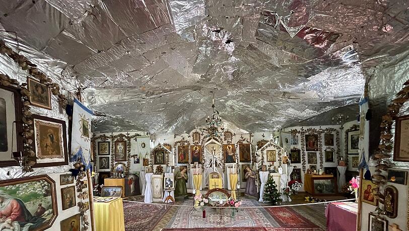 Üppig geschmückt war die Basilika. Üppig geschmückt war die Basilika.