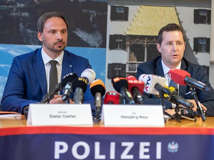 Zeichnet kein gutes Bild der "Operation Aderlass": Ermittler Dieter Csefan (l).