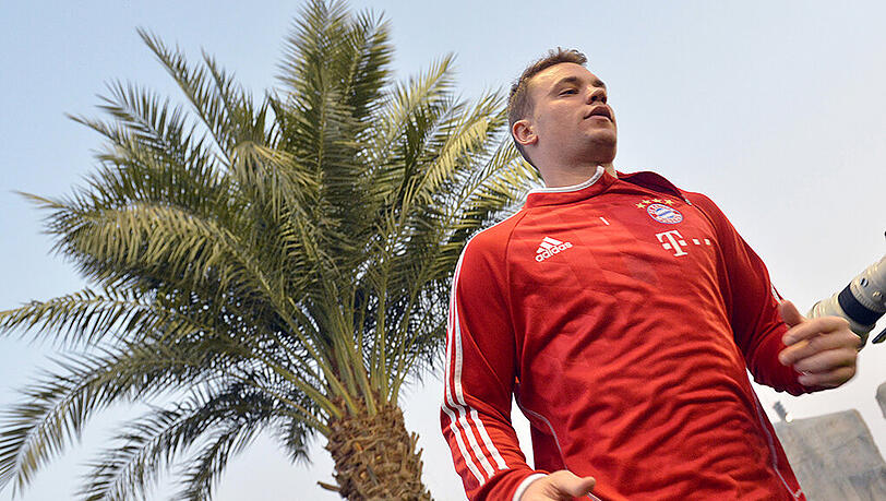4. Januar - Trainingslager in der Wüste: Im Wüstenstaat Katar starten die Bayern um Manuel Neuer ins Jahr 2016 und legen den Grundstock für die Rückrunde der Saison 2015/2016. 4. Januar - Trainingslager in der Wüste: Im Wüstenstaat Katar starten die Bayern um Manuel Neuer ins Jahr 2016 und legen den Grundstock für die Rückrunde der Saison 2015/2016.
