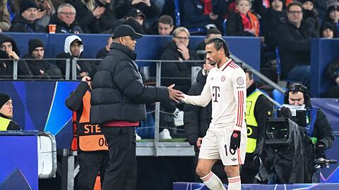 Bayern-Trainer Vincent Kompany (l.) und Leroy Sané (Archivbild).