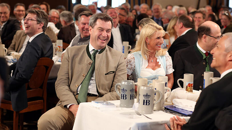 Die Bilder vom traditionellen Maibockanstich im Hofbräuhaus.