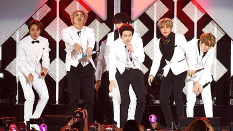 BTS stehen bald wieder auf der B&uuml;hne.