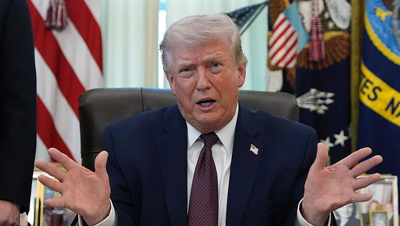 Trump ordnet die Bezahlung der Mitarbeiter des Heimatschutzministeriums an. (Archivbild)