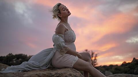 Das Baby kam noch vor ihrem neuen Album: Katy Perry ist Mutter geworden.