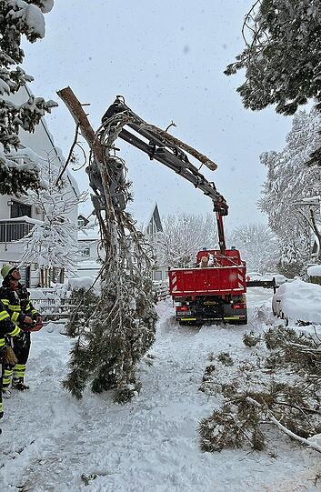 Die Feuerwehr am Schneewochenende im Einsatz.