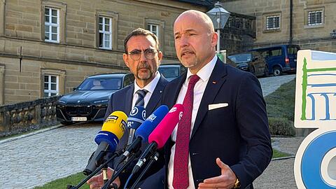 CSU-Landesgruppenchef Alexander Hoffmann will nach den Unions-Wahlschlappen m&ouml;glichst schnell zur&uuml;ck in den Arbeitsmodus, um die Reformpolitik der Bundesregierung umzusetzen.