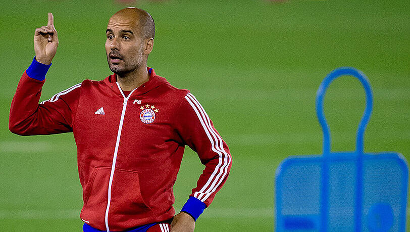Pep Guardiola verlangt seinen Spielern im Trainingslager in Doha einiges ab Pep Guardiola verlangt seinen Spielern im Trainingslager in Doha einiges ab