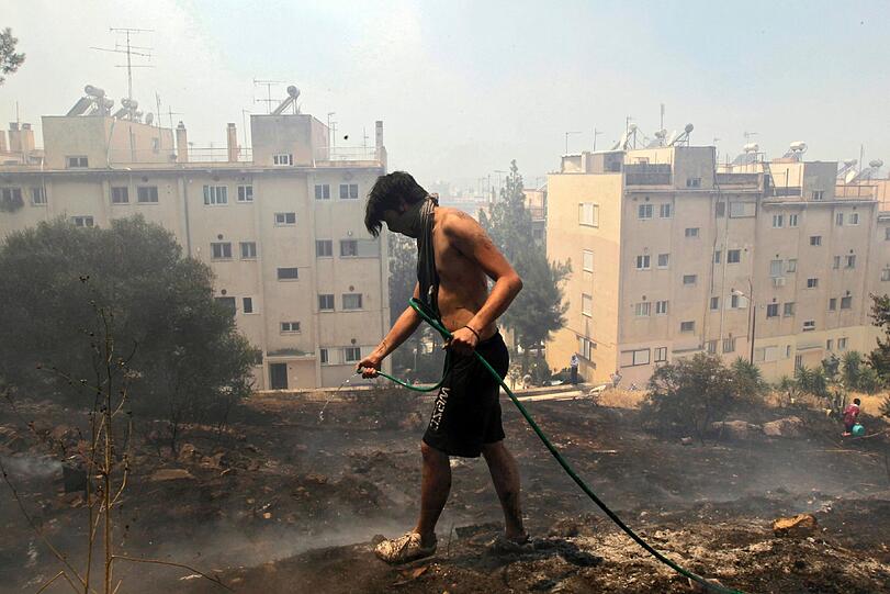 Waldbrände bedrohen die griechische Hauptstadt Athen. Die Bilder vom Kampf gegen die Flammen.