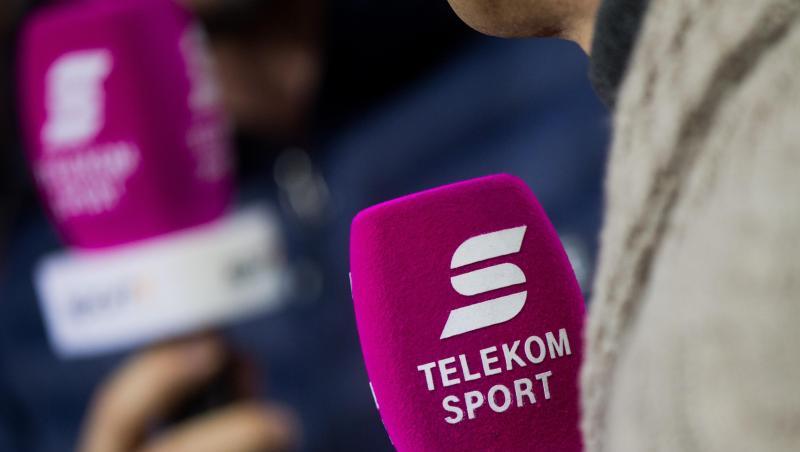 Moderatoren von "Telekom Sport" bei einer Übertragung in Zusammenarbeit mit Sport1. Foto: Rolf Vennenbernd/dpa/Archivbild Moderatoren von "Telekom Sport" bei einer Übertragung in Zusammenarbeit mit Sport1. Foto: Rolf Vennenbernd/dpa/Archivbild
