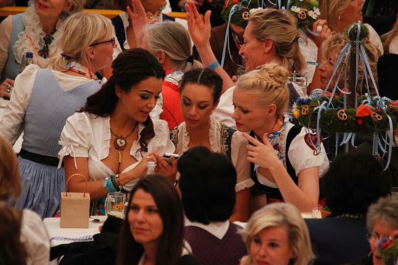 Regine Sixt's Damenwiesn: Verona Pooth, Lilly Becker und Franziska Knuppe